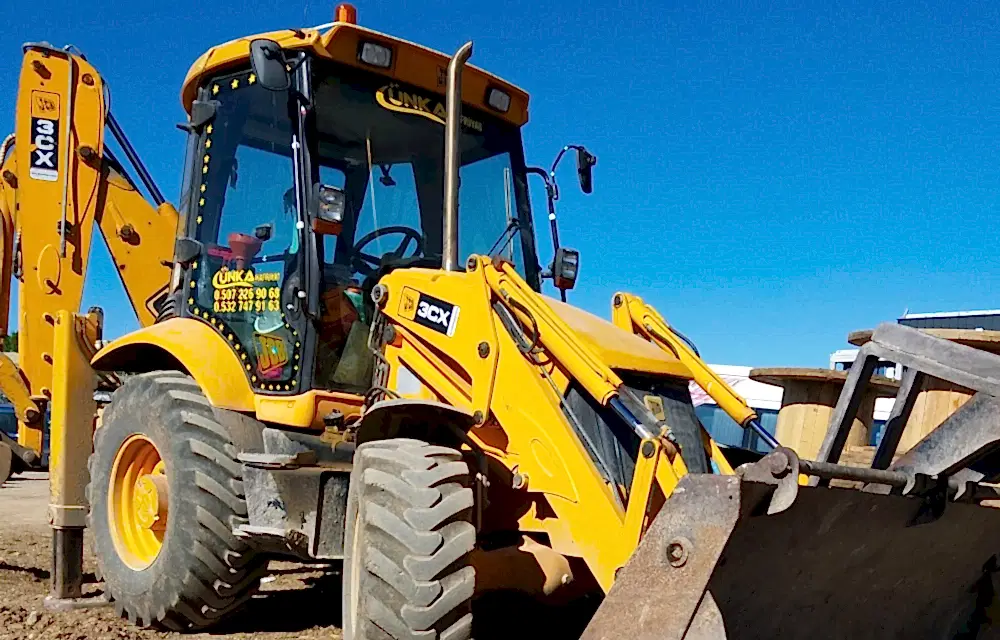 Kiralık JCB’de Operatör Dahil mi?